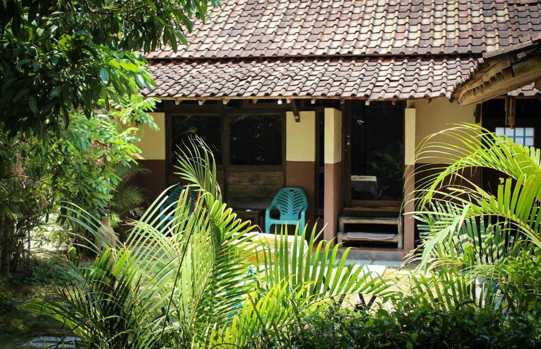 Harrys Oceanhouse 2 Pacitan Daire Dış mekan fotoğraf